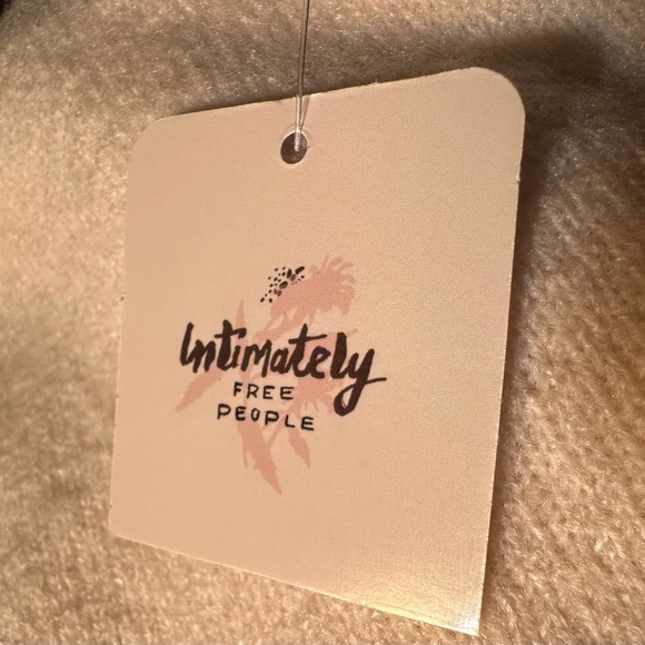 FREE PEOPLE x REVOLVE S Intimately 2pc Silent Mode Crop Hoodie Short SET Wool - Picture 6 of 16